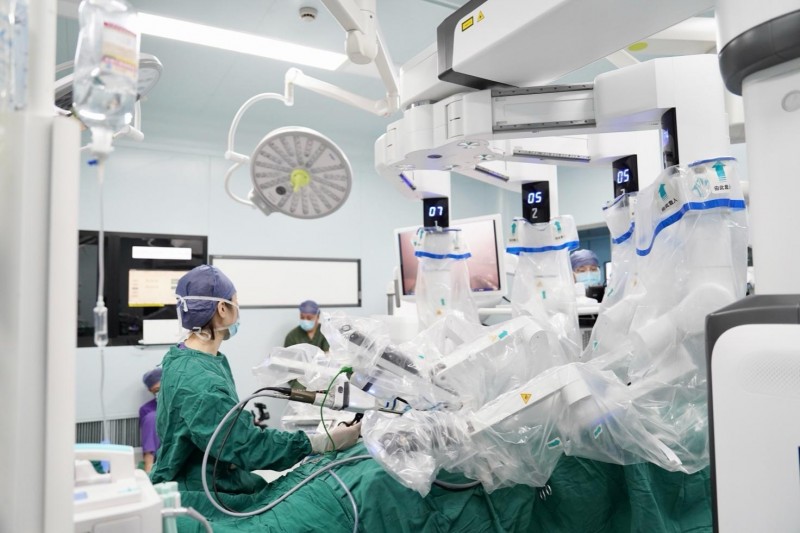 浙江省丽水市人民医院完成高难度机器人保宫手术，区域妇科微创迈上新台阶